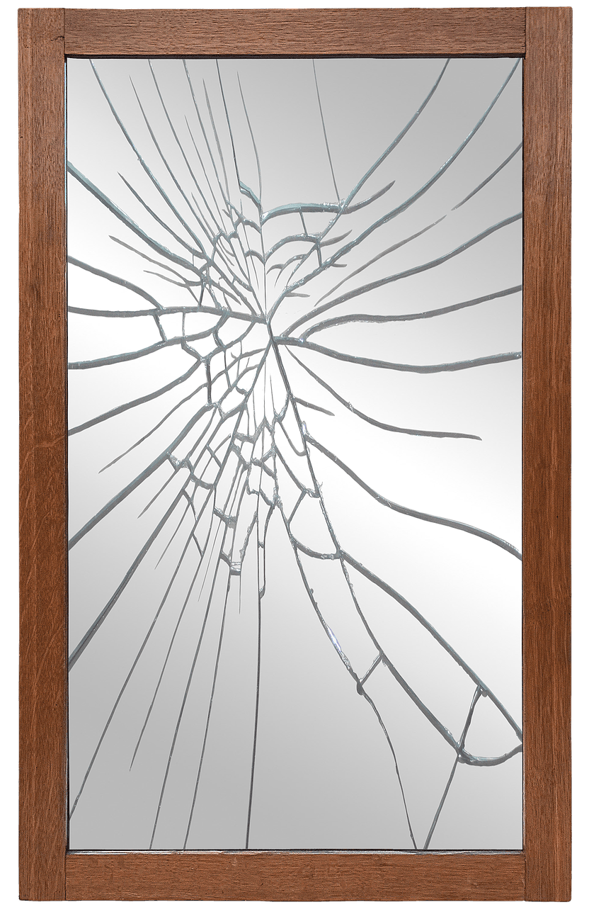 Read more about the article 3 Ideas for What to Do with A Broken Mirror